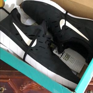 Nyjah Frees in Black